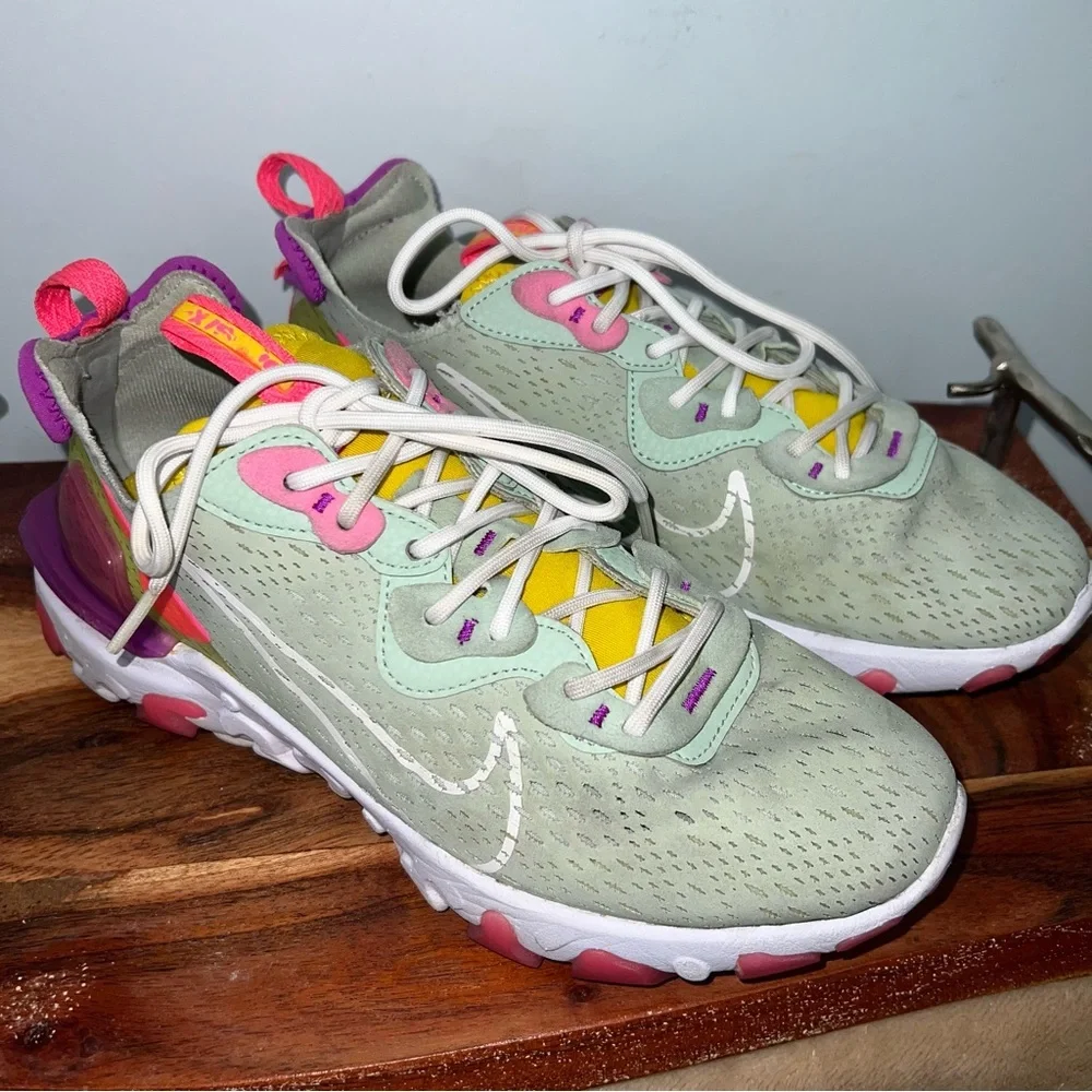 Nike React Vision “DMX” Multicolor Sneakers Women’s US 9